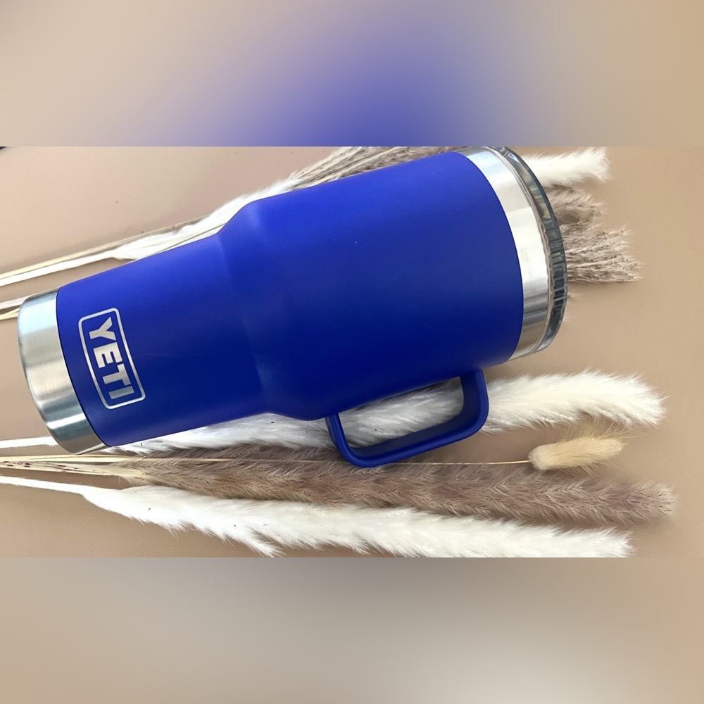 Handled Yeti 30 oz